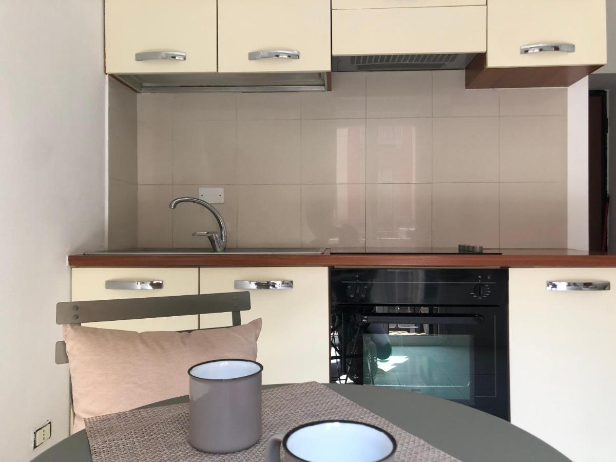 Ferienwohnung Nido In Sarpi Mailand Exterior foto